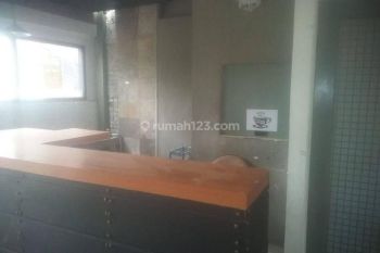 DISEWAKAN RUANG lahan kosong ada bagunan ruang USAHA DI MAINROAD Gatsu Bandung