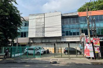 Ruko di RAYA ARJUNA lokasi Super Strategis Pusat Kota! LANGKA 3 ruko JEJER!