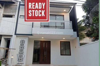 Toplah Rumah Hook 2 Lantai Antapani Kota Bandung 160M10