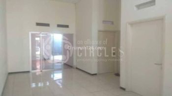 Sudah Nyaman 100 Persen Sewa Rumah Kota Baru Parahyangan Bandung