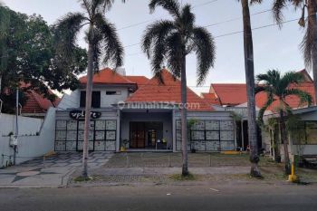 Rumah Usaha Kapuas Pusat Kota Surabaya 30m Dari Jalan Darmo.
