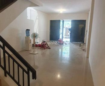 RUKO DI KELAPA GADING