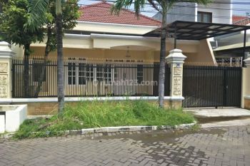 Rumah Surabaya Barat Darmo Permai Selatan (PT)
