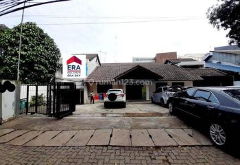 Rukan di Jalan Wijaya Kebayoran Baru Jakarta Selatan