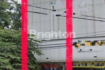 RUKO 4 LANTAI TENGAH KOTA! STRATEGIS DAN SIAP PAKAI! HANYA 60 METER KE SOLO MALL