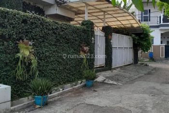 Rumah Hoek Luas 126 M2 di Cibinong Dekat Stasiun Bojong