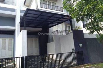 Rumah cantik di Graha Candi Golf