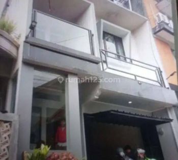 Sewa Rumah Bagus di Sarijadi