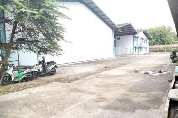 Pabrik di jual di kawasan industri. Akses 40 feet 15enit ke tol bitung