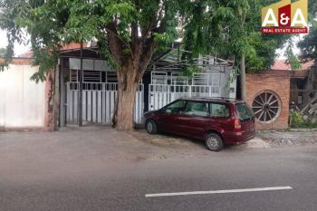 Disewakan Rumah Cocok untuk Usaha di Gubeng Surabaya Timur