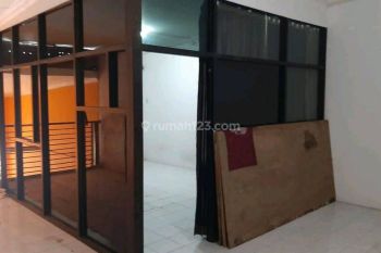 Ruko di Nginden Sukolilo Surabaya. RON.A389