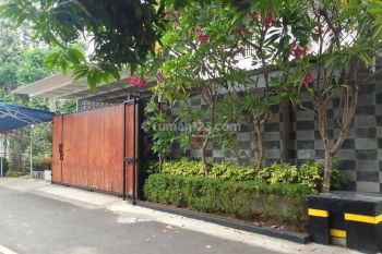 Rumah bagus dijual Cipinang Elok Jakarta timur luas 250 M2 ,harga 6 Milyar nego