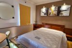 thumbnail-disewakan-apartemen-majesty-2br-dijadikan-1br-menjadi-luas-furnish-lux-dekat-0