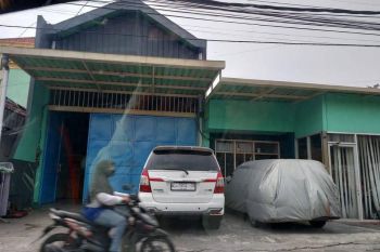 Jl. Raya Lakarsantri Rt 2 Rw 4 Lakarsantri,  Kec. Lakarsantri,  Kota Surabaya