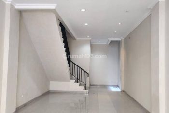 Dijual Ruko 3,5 lantai di  Green Lake, Uk 4,5x15