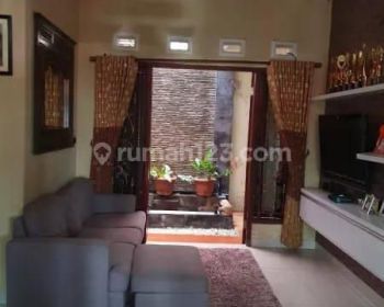 Rumah Strategis dalam perum jalan damai