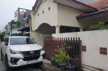 Rumah Komplek Walikota Jakarta Utara Luas 120 Dekat Sekolah Al Azhar Mal Kelapa