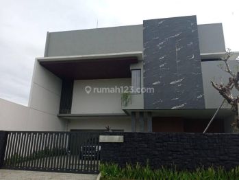 Dijual Rumah Cantik Dan Mewah di Budi Indah Setiabudi Bandung