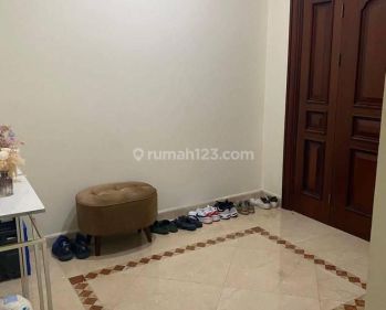 Apartemen Simprug Teras Furnished Bagus