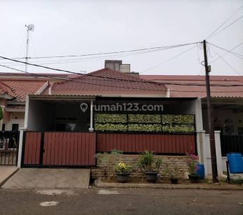 Rumah Bagus 1 1 2 Lantai Boulevard Hijau, Harapan Indah Bekasi