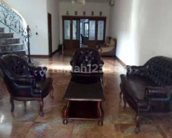 Rumah Nyaman Semi Furnished Siap Huni di Cikutra, Bandung