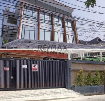 Jual Rumah Kost Exclusive 3 Lantai Furnished Di Mampang Prapatan