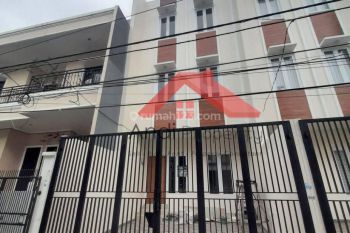 Rumah Baru Siap Huni Strategis di Taman Ratu(TR99)