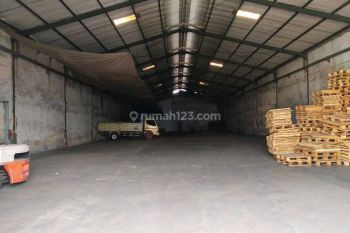 Gudang di Margomulyo Permai, Surabaya