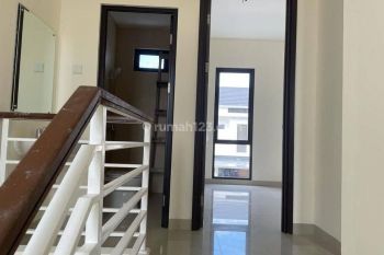 Disewakan Rumah Bagus Dan Rapi, Brand New, Jgc