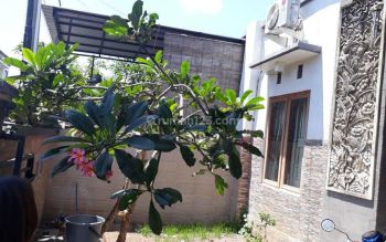 RUMAH MODERN MINIMALIST PERUM TAMAN GRIYA JIMBARAN