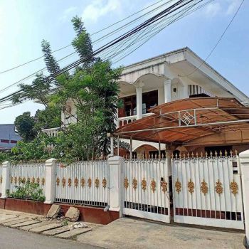 Rumah luas di Kalibata - Pasar Minggu uk. 550m 2lantai