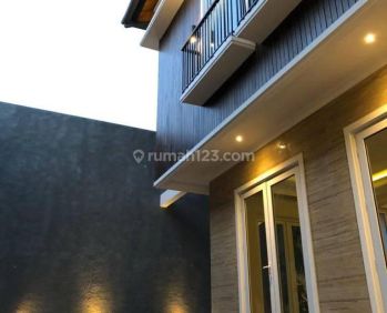 Rumah Tropis Area Kebayoran Baru Eksklusif Dekat Scbd, Mrt Blok A
