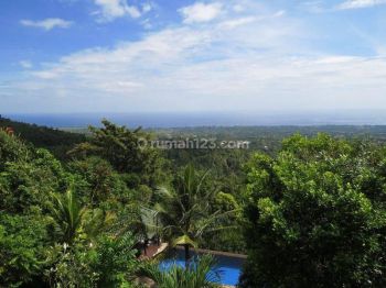 This newly finished villa with ocean views!