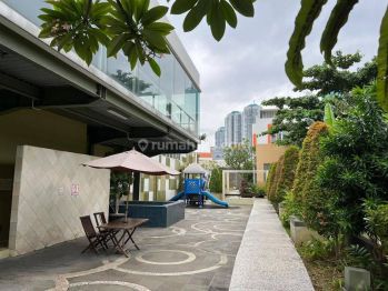 Rumah Townhouse Tomang Jakarta Barat 3 Lantai Semi Furnish Siap Huni