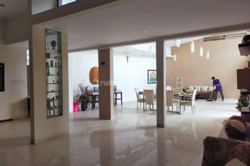 Rumah 2 lantai sayap ahmad yani bandung di Sulaksana Baru full furnish termasuk