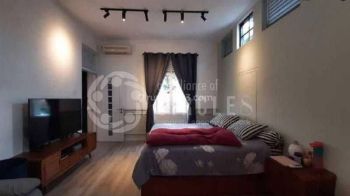 RUMAH DAERAH FAMILIAR PASTI ANDA UNTUNG KALO MAU INVEST DI KOTA BARU PARAHYANGAN