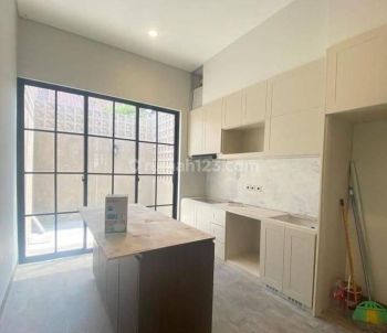 Meruya 5x25 Rp 2.35m Exclusive, Jalan Lebar, Parkir 2 Mobil St