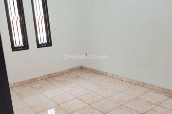 Disewa Rumah Sunter Agung Uku 9x10 Strategis Hdp Utara Row Jln 2 Mobil Rapi Dan