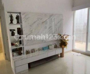 Rumah Baru Strategis di Taman Holis Indah 1