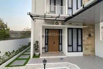 Dijual hunian mewah 2 unit di Raish townhouse pedurungan
