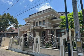 Rumah mewah perum elit dekat GOR, kampus UNSOED Purwokerto