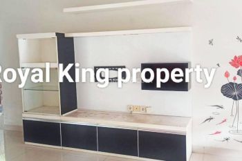 RUMAH SEWA MURAH Modernland Premier Park Lt. 135 2 tkt ADA BATH TUB AC KITCHEN