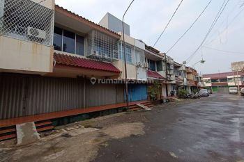 Ruko Gandeng Siap Pakai Taman Kebon Jeruk Intercon Jakarta Barat