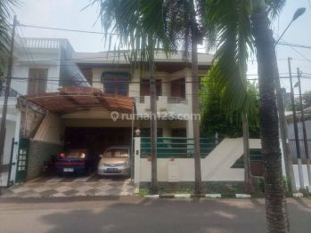 Rumah 2 lantai cibubur