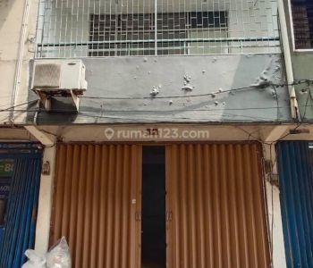 Ruko Kedungdoro Full Renovasi Siap Pakai. Lokasi Dalam Komplek.