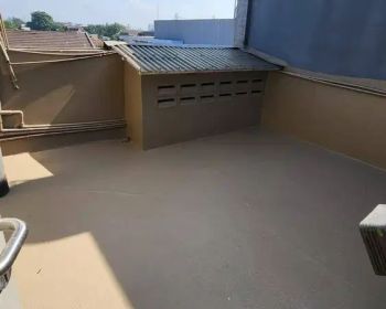 Disewakan ruko 3,5 lantai posisi ramai sekali di kompleks mekar wangi