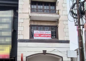 Langka Ruko Pojok 3 lantai Villa Bukit Mas Posisi Terdepan