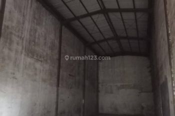 Gudang 1 lt Plonk 8 x 25 m2 luas 200 m2 di Bandengan access container 40 feet.