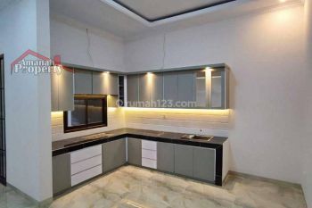 Rumah Ready 3 Lantai Rooftop Harga Terbaik Dalam Cluster di Jagakarsa Jakarta
