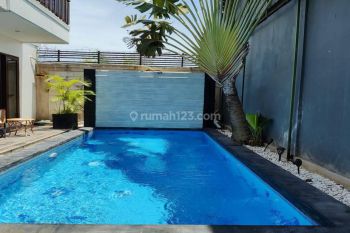 Villa  Furnished Sewa Tahunan SHM - Sertifikat Hak Milik di Umalas Rumah